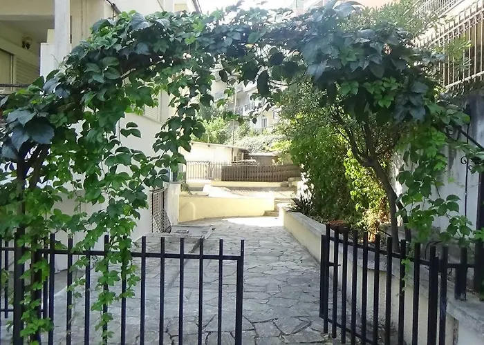 Forest Salonica شقة