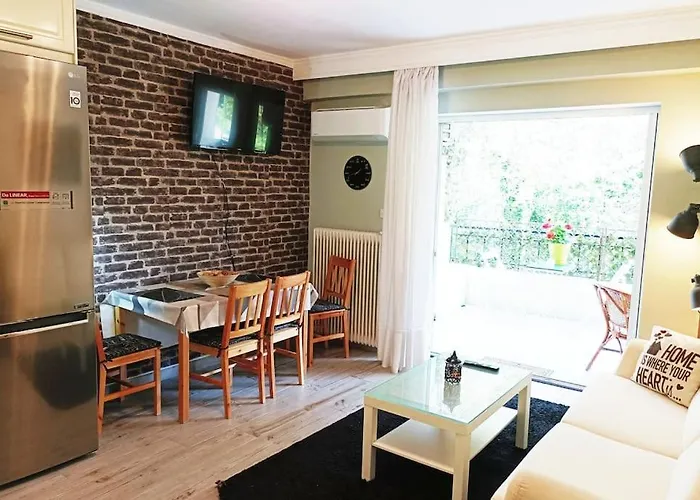 Forest Salonica شقة