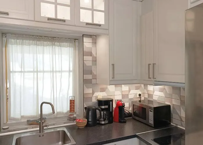 Forest Salonica شقة *